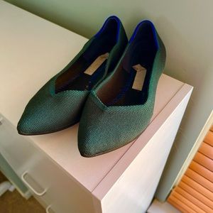 Used Emerald Green Rothy’s size 10
